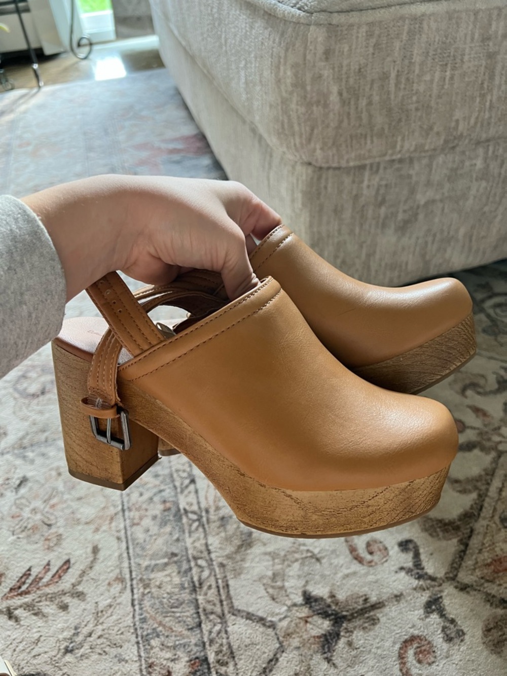 Women’s Tan Leather Platform Clog Heels